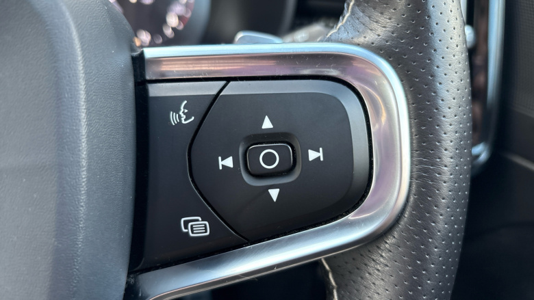 Volvo Xc40 1.5 T3 [163] R DESIGN 5dr Geartronic Petrol Estate